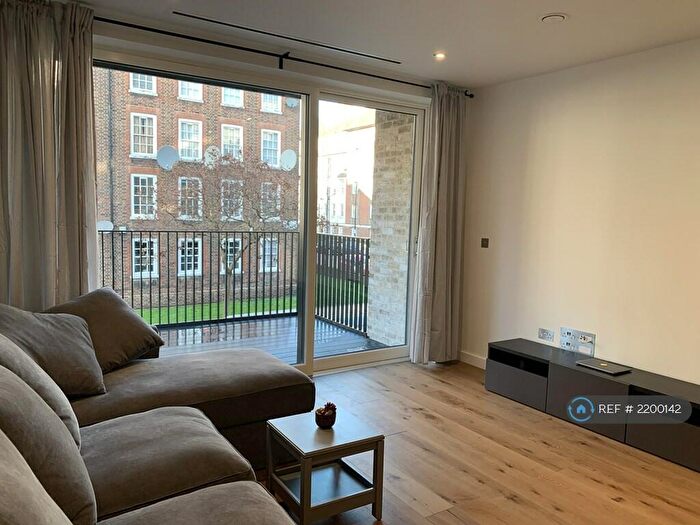 2 Bedroom Flat To Rent In Fisherton Street, London, NW8
