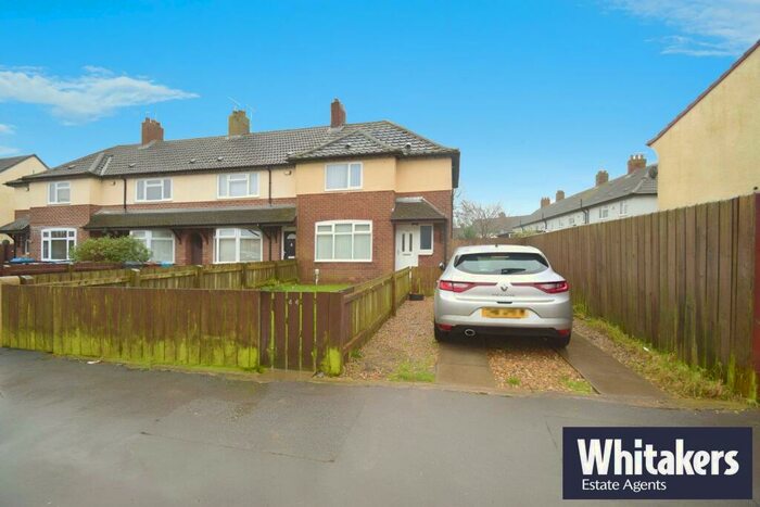 3 Bedroom Terraced House To Rent In Endeavour Crescent, Hull, HU9