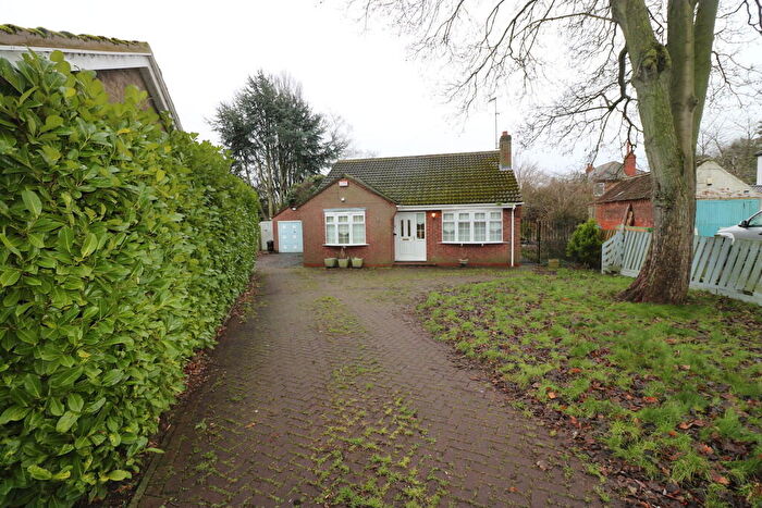 3 Bedroom Detached Bungalow To Rent In Tanjeray, High Stile, HU17