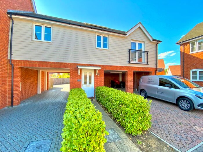 2 Bedroom Maisonette To Rent In Friars Court, Maidstone, ME15