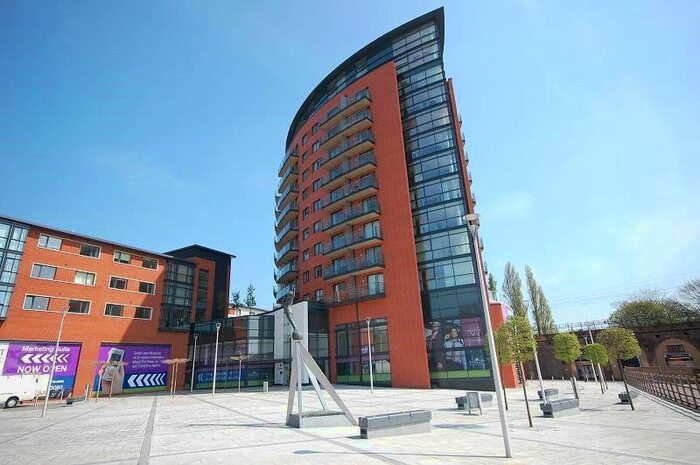 1 Bedroom Flat To Rent In Wells Crescent, Marconi Plaza, Chelmsford, CM1