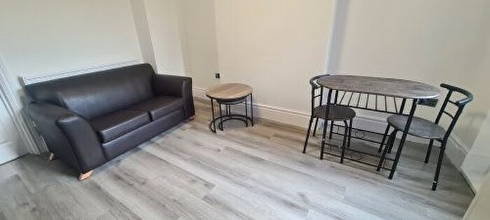 1 Bedroom Flat To Rent In Abingdon Road, OX1