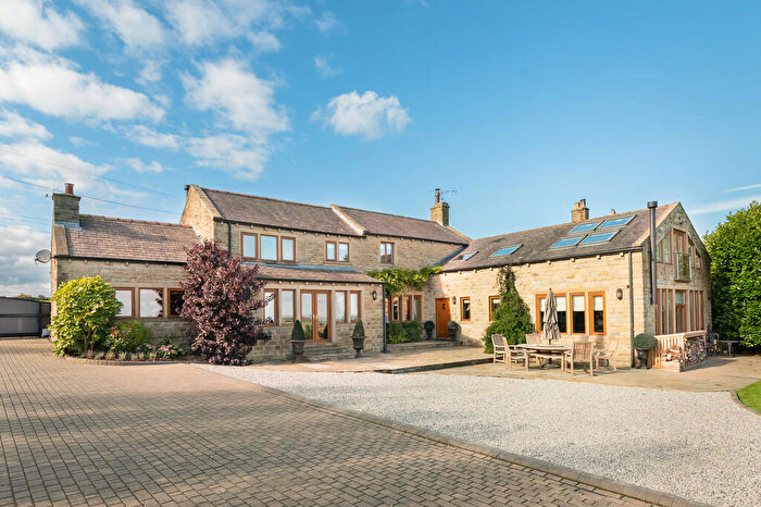 4 Bedroom Detached House For Sale In Stringer House Lane, Emley, Huddersfield, HD8