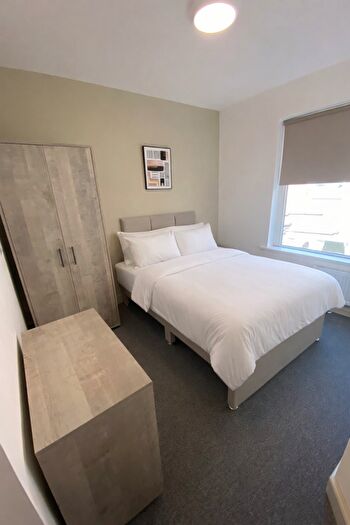 1 Bedroom House Of Multiple Occupation To Rent In Room, Shobnall Street, Burton Upon Trent, Staffordshire, DE14
