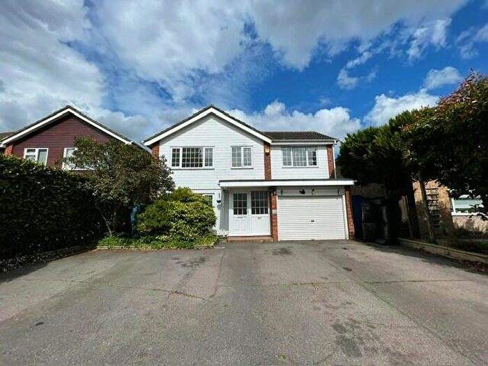 4 Bedroom Detached House To Rent In Beech Lane, Earley, RG6