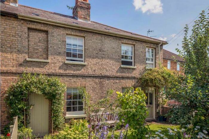 3 Bedroom End Of Terrace House To Rent In Port Vale, Hertford, SG14