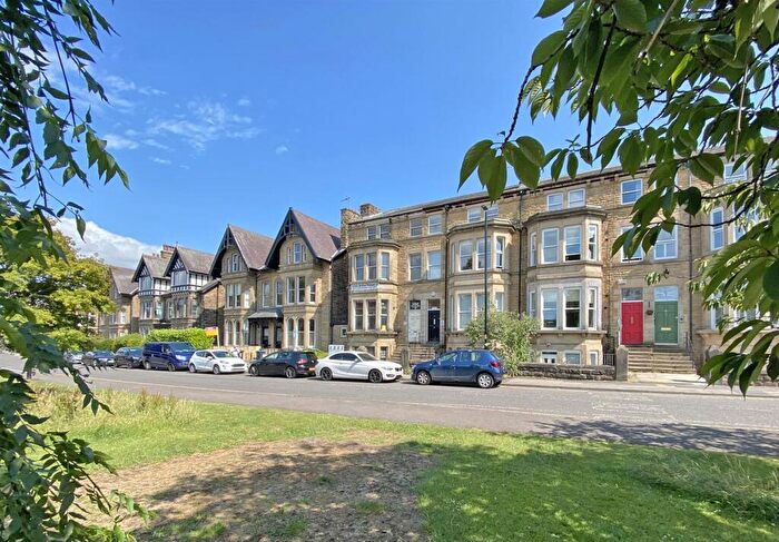 House For Sale In East Parade, Harrogate, HG1