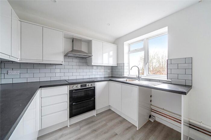 2 Bedroom Apartment For Sale In Jubbs Lane, Ogbourne St. George, Marlborough, Wiltshire, SN8