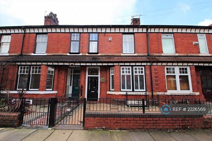 3 Bedroom Terraced House To Rent In Sumner Road, Salford, M6