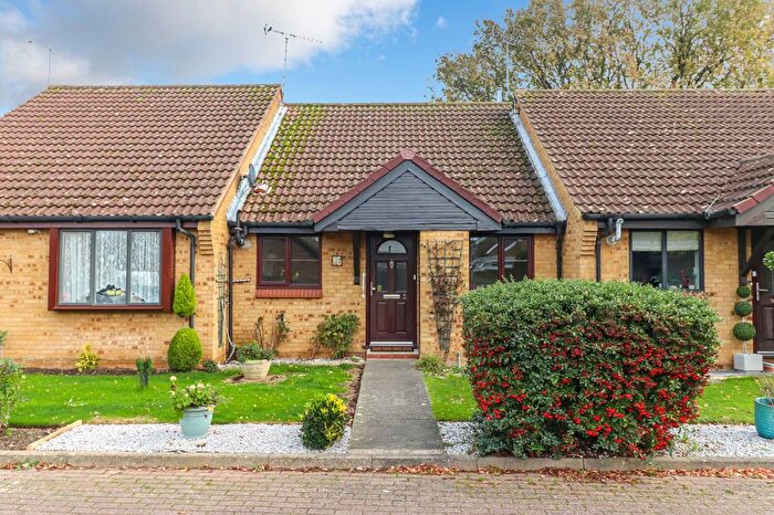 2 Bedroom Terraced Bungalow For Sale In Pegasus Court, Abbots Langley, WD5
