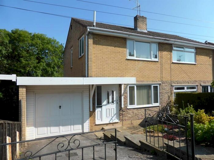 3 Bedroom Semi-Detached House To Rent In Stanley Road, Chapeltown, Sheffield S35