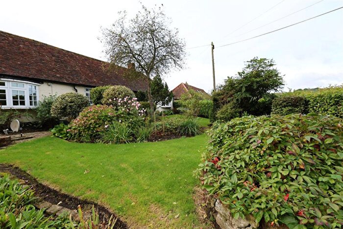 2 Bedroom Bungalow To Rent In Ovenden Road, Sundridge, Sevenoaks, TN14