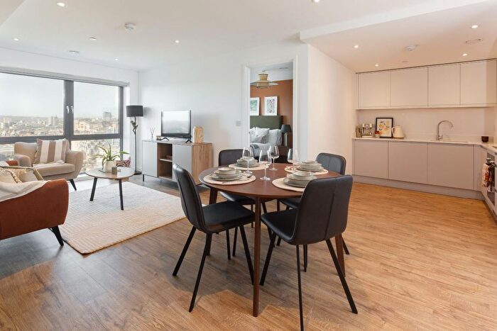 1 Bedroom Flat For Sale In Phoenix, Saxton Lane, LS9