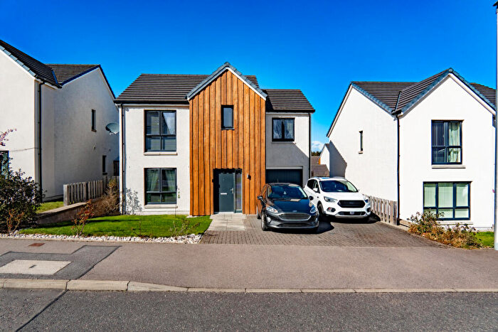 4 Bedroom Detached House For Sale In Dunbar Grove, Elgin, IV30