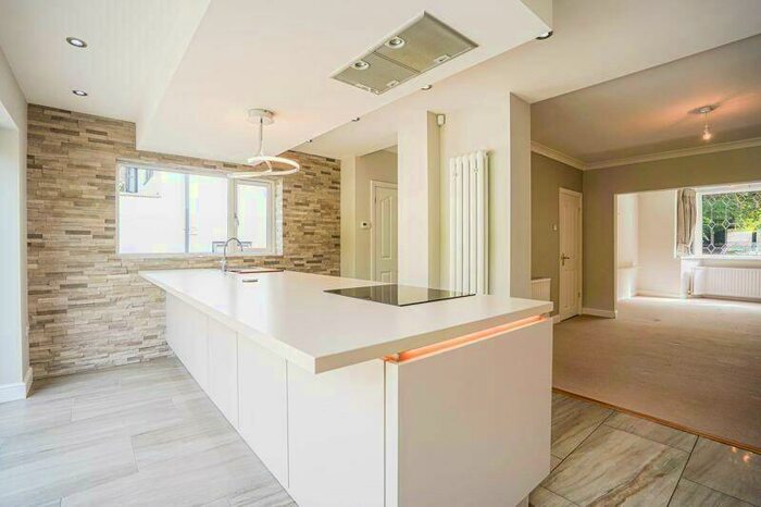 3 Bedroom Semi-Detached House To Rent In Moorgate Grove, Rotherham, S60