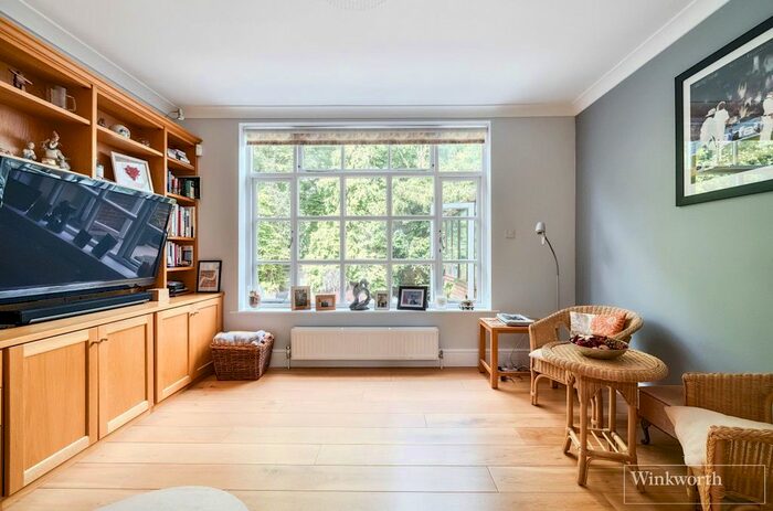 4 Bedroom Detached House For Sale In Abbey Wood, Sunningdale, Ascot, Berkshire, SL5
