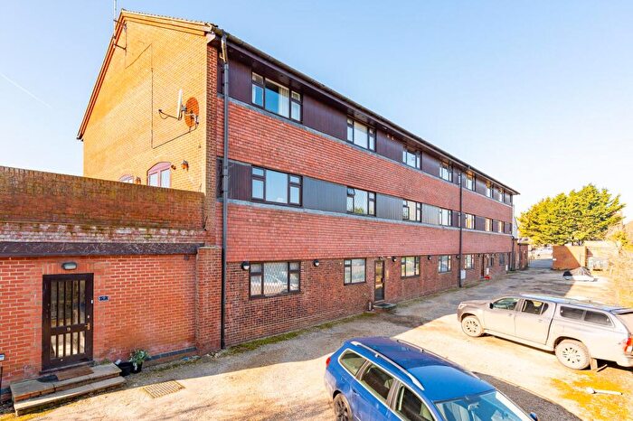 1 Bedroom Apartment For Sale In Cambridge Road, Puckeridge, SG11