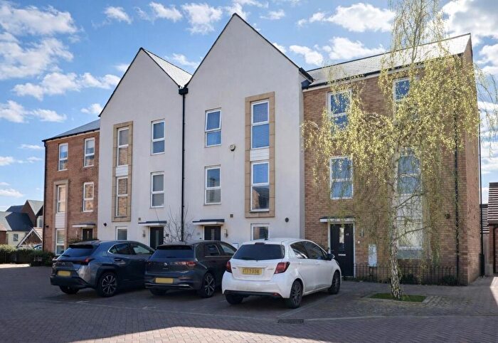 4 Bedroom House For Sale In Simford Way, Whitehouse, Milton Keynes, MK8