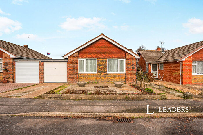 2 Bedroom Bungalow To Rent In Beaufort Road, Havant, Hampshire, PO9