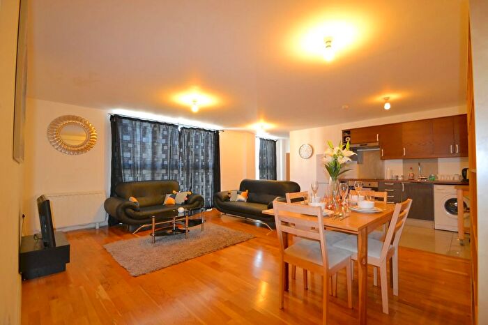 2 Bedroom Flat To Rent In Tyler Street, Greenwich, SE10