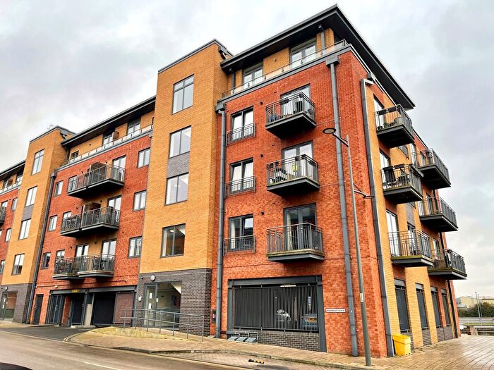 1 Bedroom Flat To Rent In Basin Road, Worcester, WR5