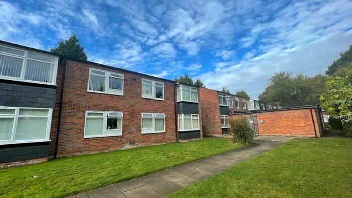 1 Bedroom Flat To Rent In Douglas Court, Hartsbourne Road, Reading, Berkshire, RG6