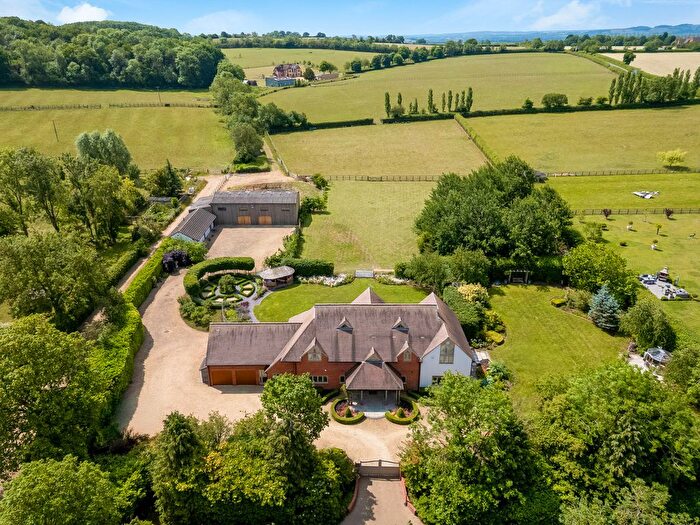 6 Bedroom Equestrian Property For Sale In Fosse Way, Ettington, Stratford-Upon-Avon Warwickshire, CV37