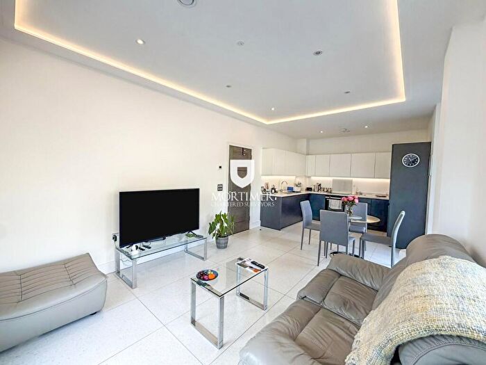1 Bedroom Apartment To Rent In Beacon House, London, N14