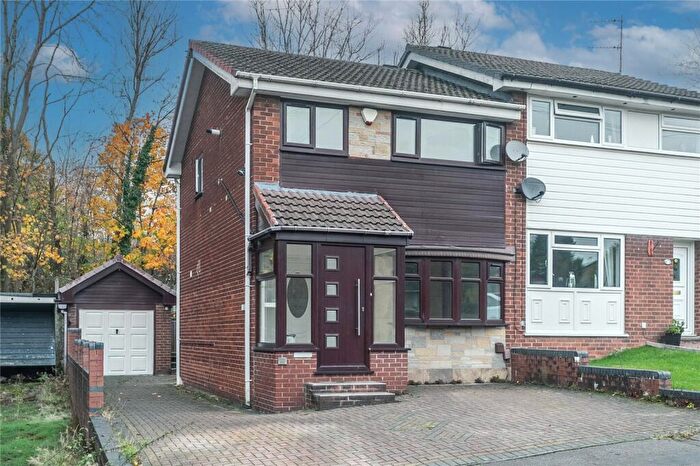 3 Bedroom Semi-Detached House For Sale In Dean Court, Rochdale, Greater Manchester, OL11