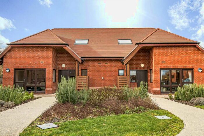 3 Bedroom Semi-Detached House To Rent In Friary Meadow, Titchfield, Hampshire, PO15