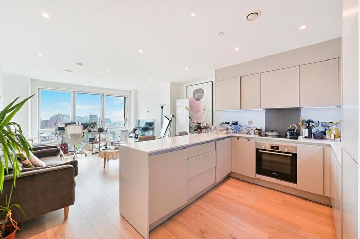 1 Bedroom Apartment For Sale In Royal Captain Court, Arniston Way, London, E14