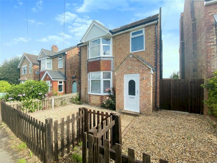 4 Bedroom Semi-Detached House To Rent In Walnut Tree Avenue, Loose, Maidstone, Kent, ME15