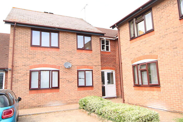 2 Bedroom Flat To Rent In Stable Close, Colchester, CO3