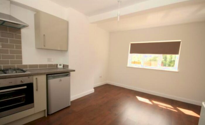1 Bedroom Flat To Rent In London Road, Wheatley, OX33