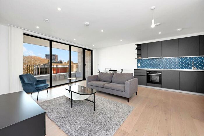 1 Bedroom Apartment To Rent In Shoreditch Exchange, Shoreditch, London, E2