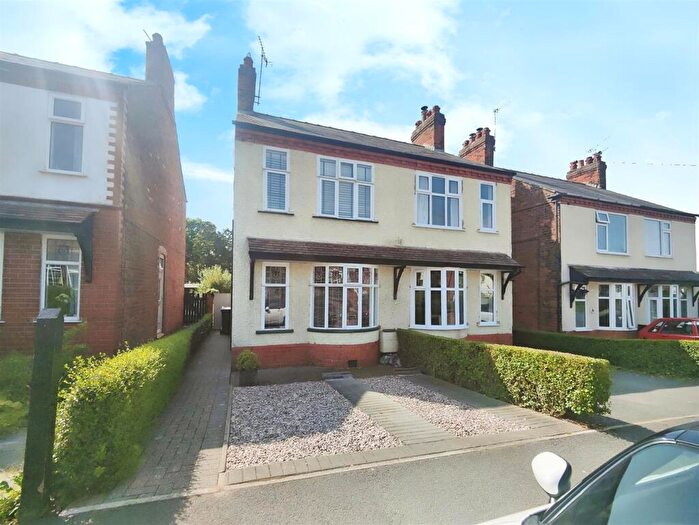 3 Bedroom Semi-Detached House To Rent In Hartford Road, Davenham, Northwich, CW9