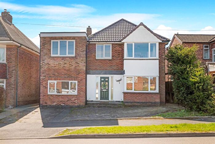 5 Bedroom Detached House For Sale In Bowhill, Kettering, North Northamptonshire, NN16