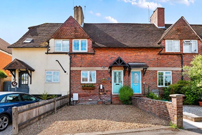 3 Bedroom Terraced House For Sale In Grove Road, Hindhead, Surrey, GU26