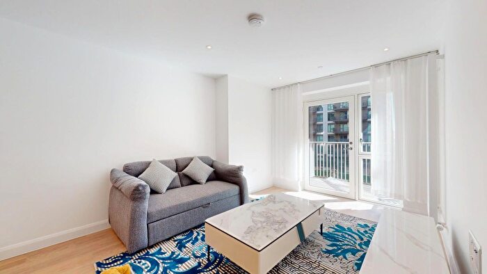 2 Bedroom Flat To Rent In Eden Place, London, E16