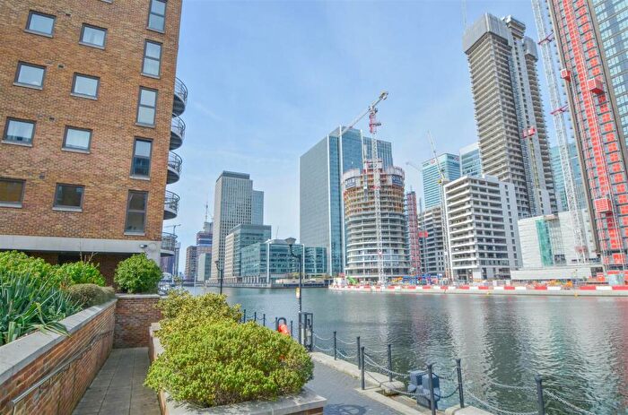 1 Bedroom Flat To Rent In Meridian Place, London, E14