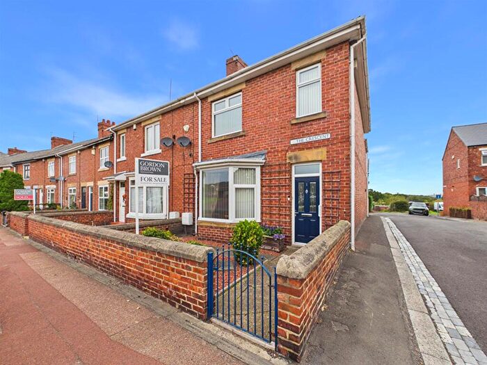 3 Bedroom End Of Terrace House For Sale In The Crescent, Kibblesworth, Gateshead, NE11