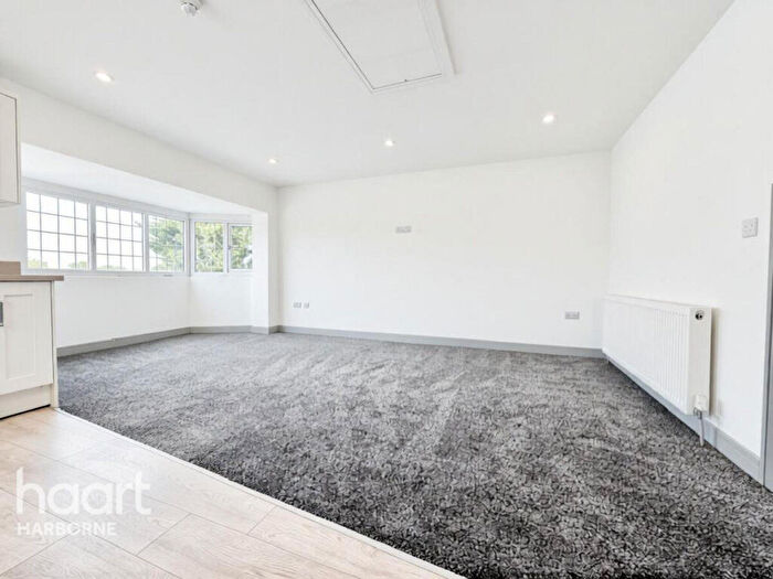 1 Bedroom Apartment To Rent In Kingstanding Road, Birmingham, B44