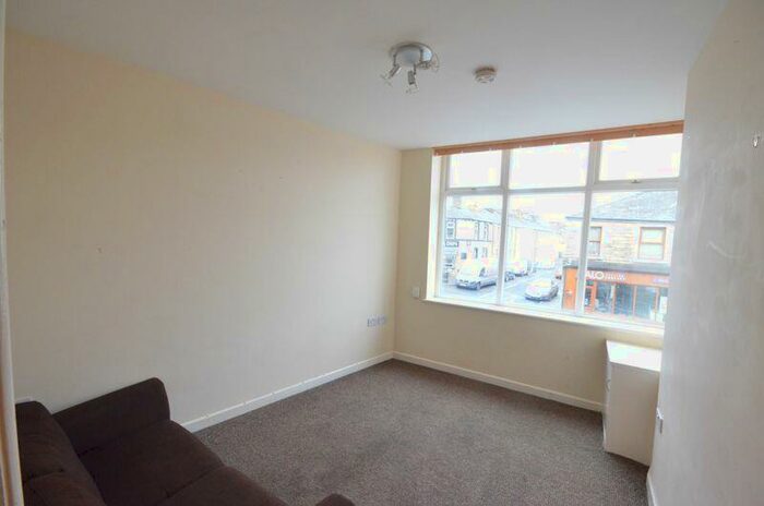 1 Bedroom Flat To Rent In Burnley Road, Padiham, BB12