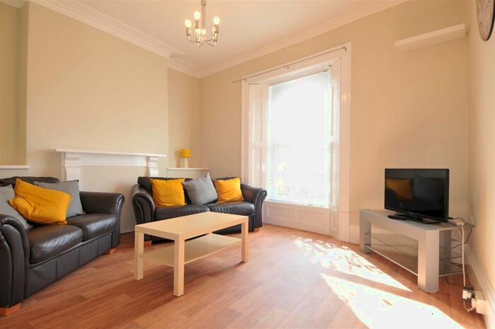 5 Bedroom Property To Rent In Mount Street, Plymouth, PL4