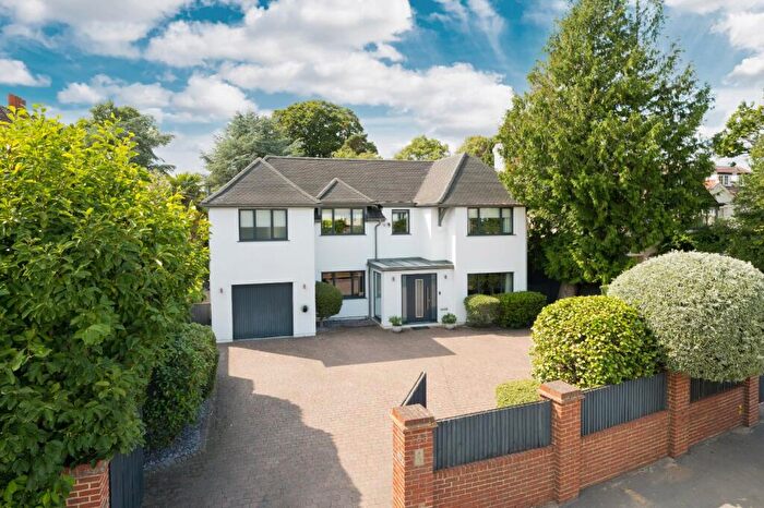 6 Bedroom Detached House For Sale In Ember Lane, East Molesey, Surrey, KT8