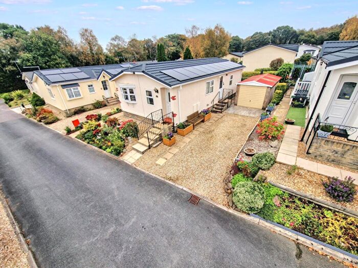 2 Bedroom Park Home For Sale In Sampford Courtenay, Okehampton, EX20