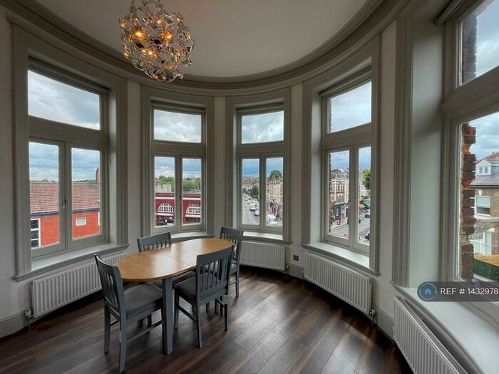 2 Bedroom Flat To Rent In Dartmouth Park Hill, London, NW5