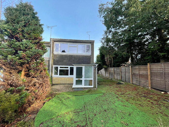 2 Bedroom End Of Terrace House To Rent In Falkland Garth, Newbury, RG14