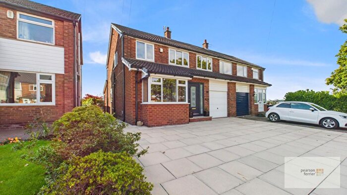 4 Bedroom Semi-Detached House For Sale In Trawden Drive, Walmersley, Bury, BL9