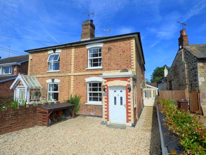 3 Bedroom Semi-Detached House For Sale In Moor Street, Saul, Gloucester, GL2